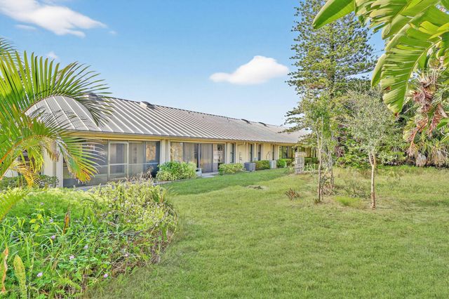 7643 SE Sugar Sand Circle, Hobe Sound, FL 33455