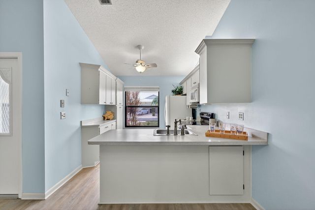 7643 SE Sugar Sand Circle, Hobe Sound, FL 33455