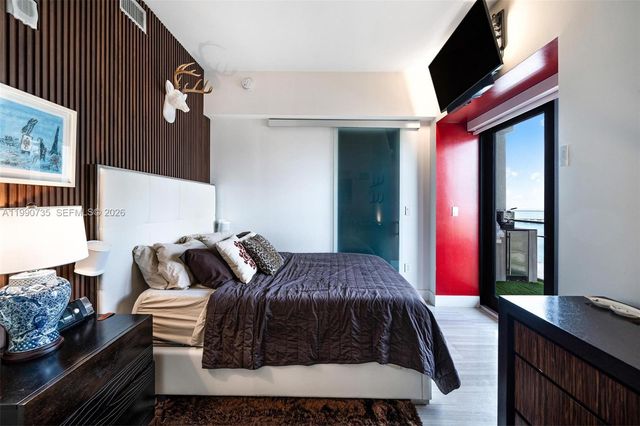 1451 Brickell Ave 2704, Miami, FL 33131