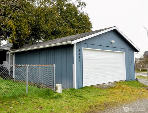 5432 S Oakes Street, Tacoma, WA 98409