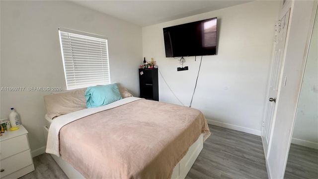 3481 NW 5th St, Lauderhill, FL 33311