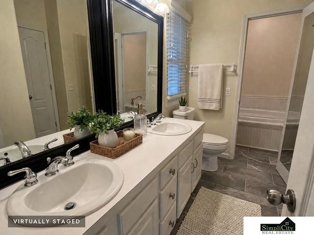 14760 Stone Avenue, Omaha, NE 68116