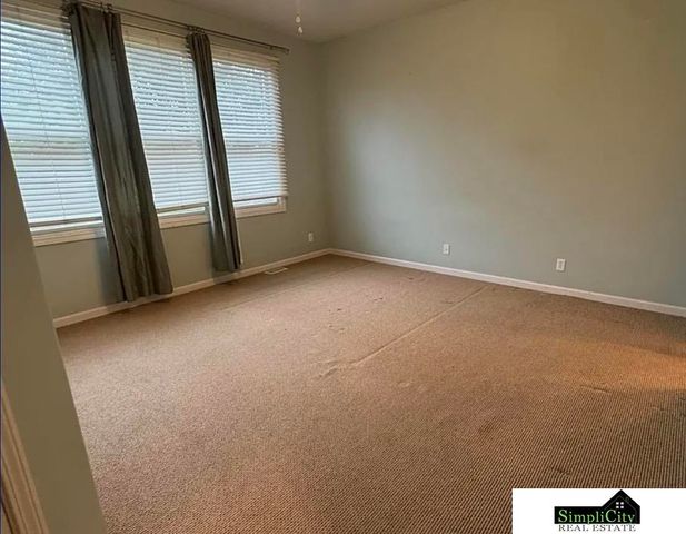 14760 Stone Avenue, Omaha, NE 68116