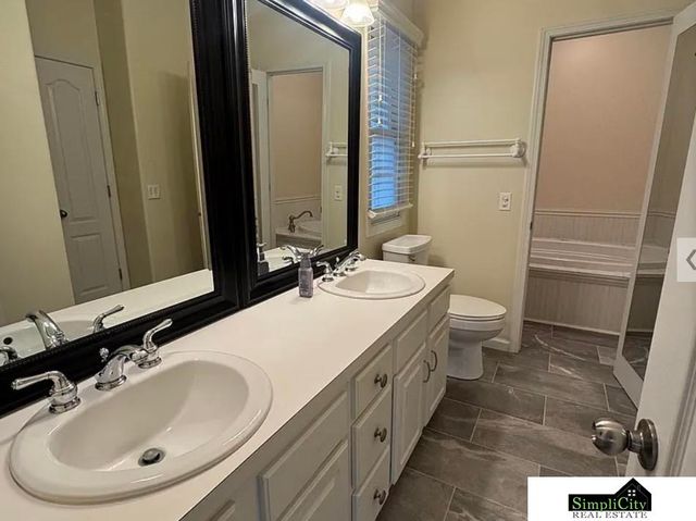 14760 Stone Avenue, Omaha, NE 68116