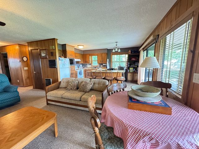 1498 Harris Ridge Road, Young Harris, GA 30582