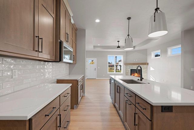 2878 HOWARD, Howard, WI 54313