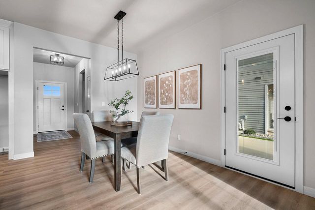 2878 HOWARD, Howard, WI 54313