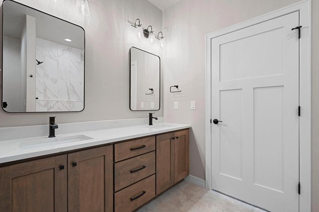 2878 HOWARD, Howard, WI 54313