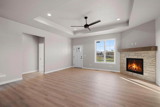 2878 HOWARD, Howard, WI 54313