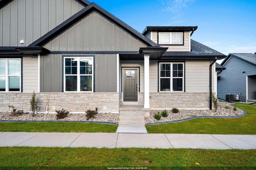 2878 HOWARD, Howard, WI 54313