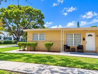412 SW 10th St n, Hallandale Beach, FL 33009