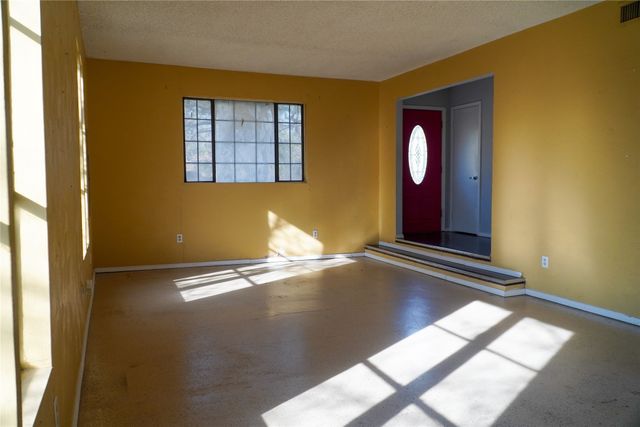 305 N Eastern Street, Keene, TX 76059