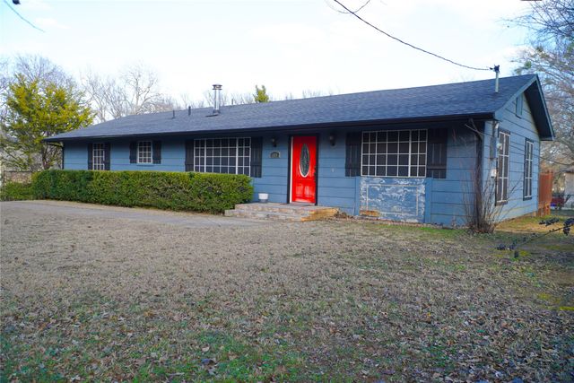 305 N Eastern Street, Keene, TX 76059