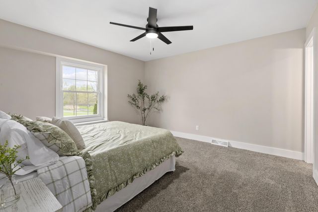263 W 550 N, Valparaiso, IN 46385