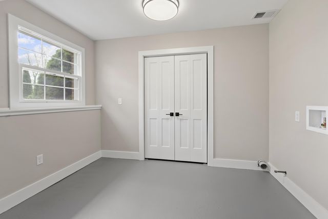 263 W 550 N, Valparaiso, IN 46385