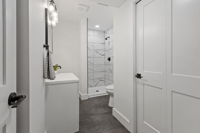 263 W 550 N, Valparaiso, IN 46385