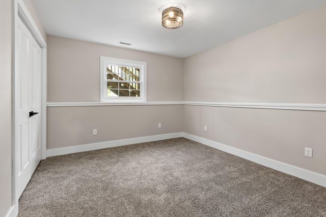 263 W 550 N, Valparaiso, IN 46385
