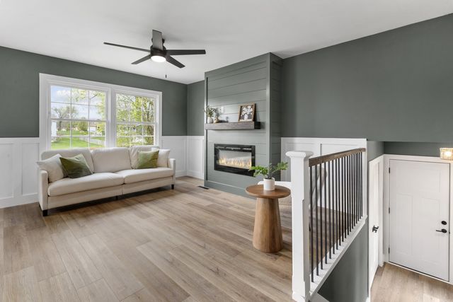 263 W 550 N, Valparaiso, IN 46385