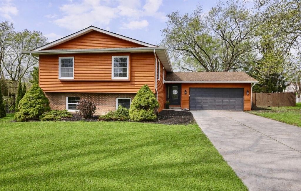 263 W 550 N, Valparaiso, IN 46385
