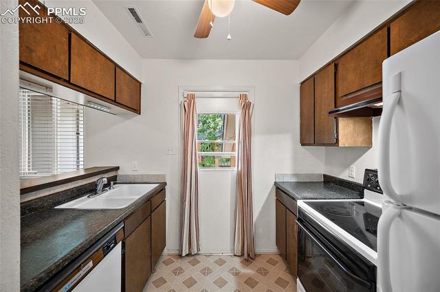 1625 N Murray Boulevard 224, Colorado Springs, CO 80915