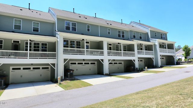 700 Carraway Garden Drive, Wake Forest, NC 27587