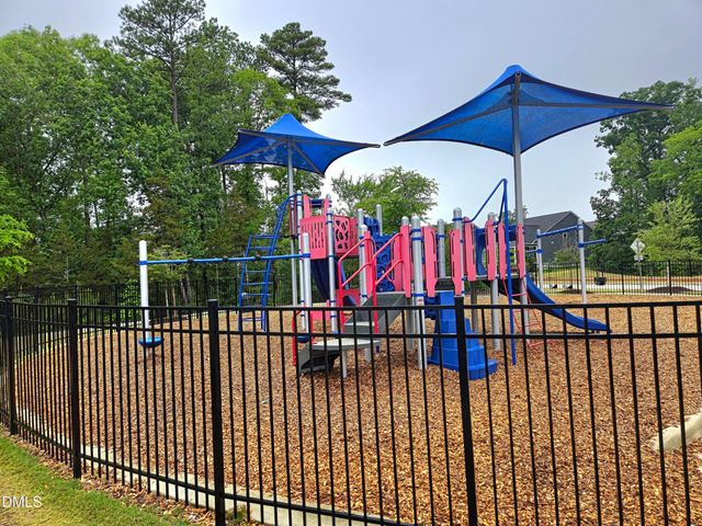 700 Carraway Garden Drive, Wake Forest, NC 27587