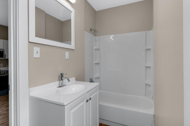 3835 N 6th Street, Minneapolis, MN 55412