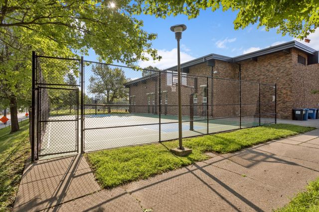 3835 N 6th Street, Minneapolis, MN 55412