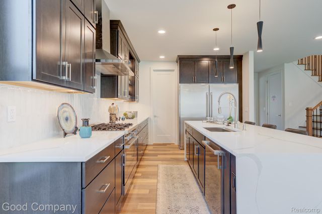 812 Irving Avenue, Royal Oak, MI 48067