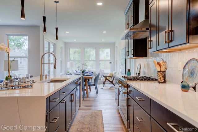 812 Irving Avenue, Royal Oak, MI 48067