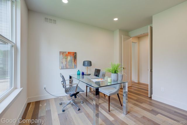 812 Irving Avenue, Royal Oak, MI 48067