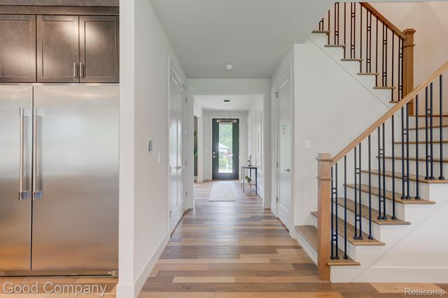 812 Irving Avenue, Royal Oak, MI 48067
