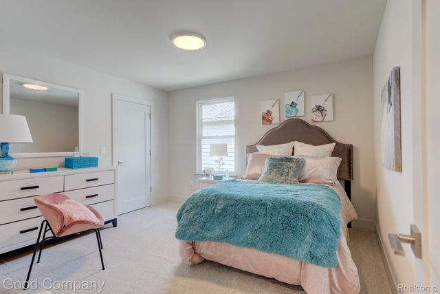 812 Irving Avenue, Royal Oak, MI 48067