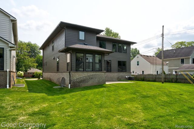 812 Irving Avenue, Royal Oak, MI 48067