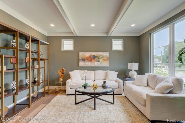812 Irving Avenue, Royal Oak, MI 48067