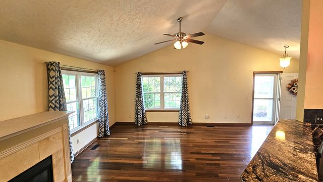 222 Lily Lane 222, Rockford, IL 61107