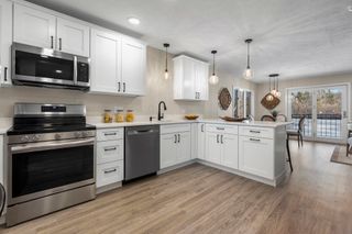 51 River Front Dr Apt 3, Manchester, NH 03102