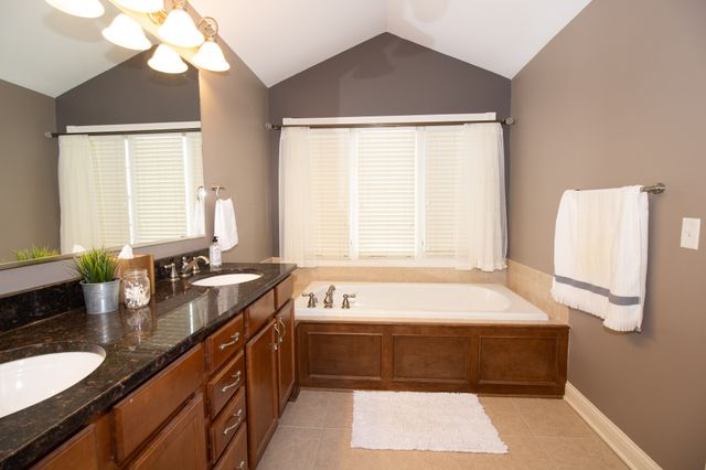 14116 Ridgemont Drive, Urbandale, IA 50323