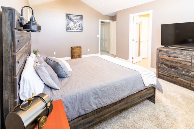 14116 Ridgemont Drive, Urbandale, IA 50323