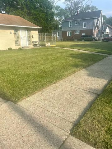 11758 Hartwell Street, Detroit, MI 48227