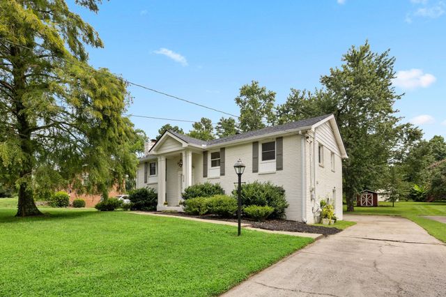 608 Harpeth Pkwy, E, Nashville, TN 37221