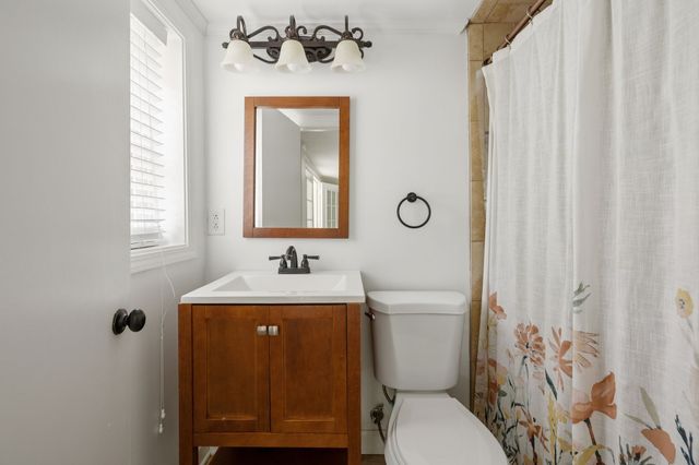608 Harpeth Pkwy, E, Nashville, TN 37221