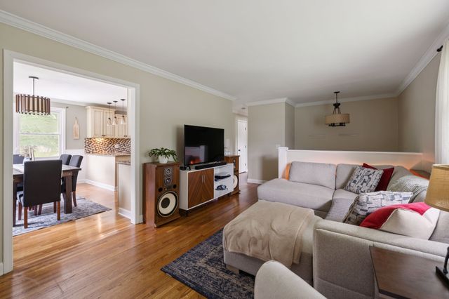 608 Harpeth Pkwy, E, Nashville, TN 37221