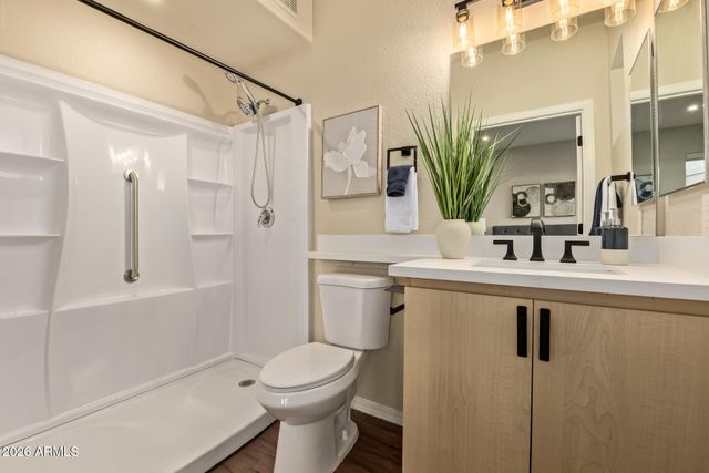 18416 N CAVE CREEK Road 1013, Phoenix, AZ 85032