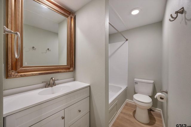 13821 CR 2278, Tyler, TX 75707