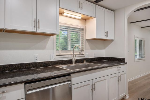 13821 CR 2278, Tyler, TX 75707