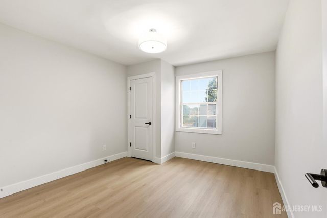 273 Edgeware Court, Franklin Twsp, NJ 08873