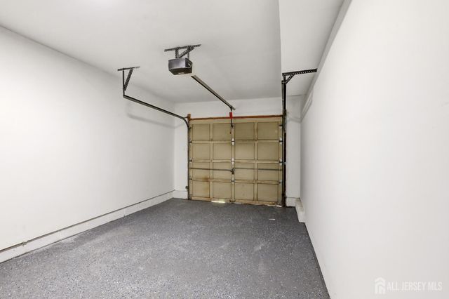 273 Edgeware Court, Franklin Twsp, NJ 08873