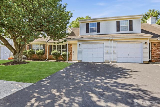273 Edgeware Court, Franklin Twsp, NJ 08873