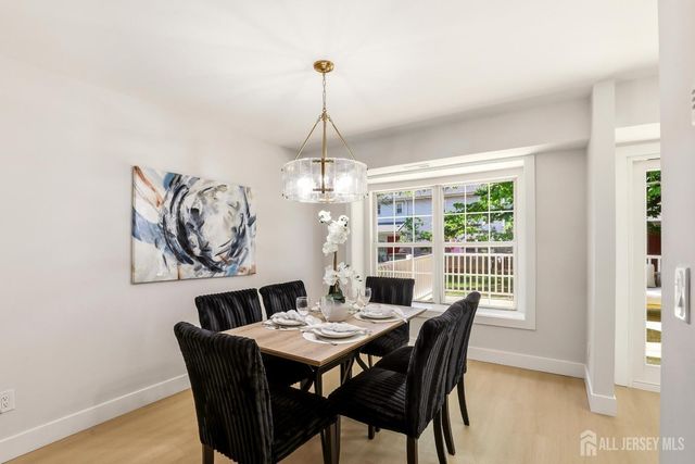 273 Edgeware Court, Franklin Twsp, NJ 08873